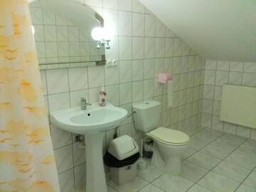 Фото номера Двухместный номер эконом-класса с 1 кроватью Отели типа «постель и завтрак» Pensionatas г. Borowo 2